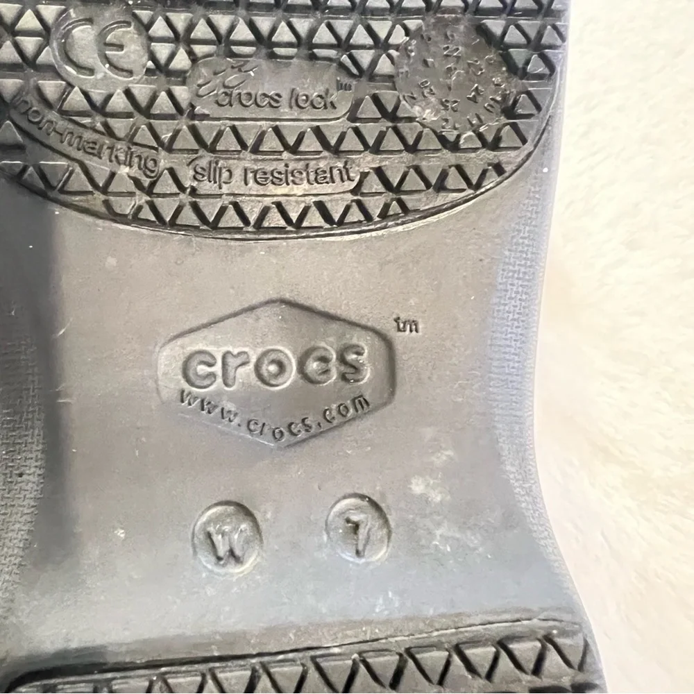 CROCS women Black‎ Leopard Slippers